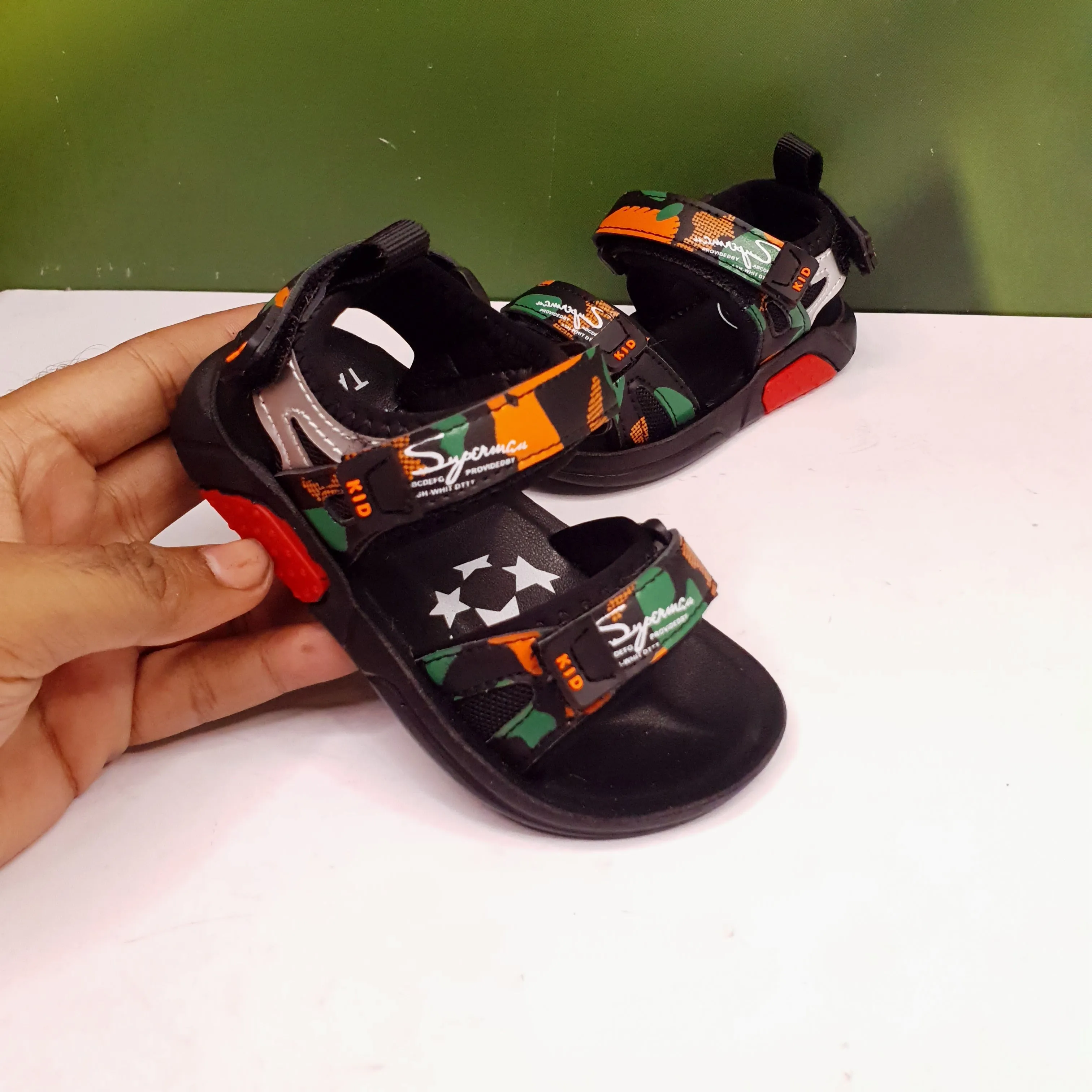 Kid Footwear A09