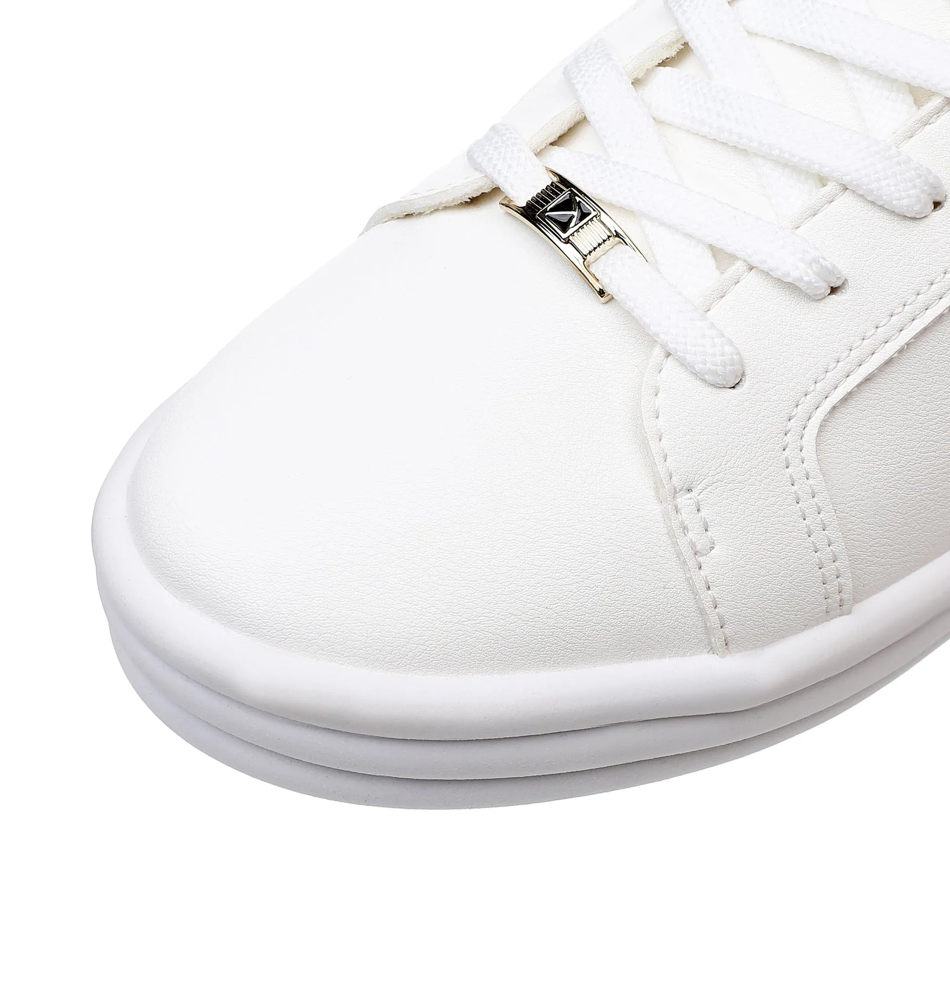 Light-as-Air Tennis Lace-Ups - White & Black (851.003)