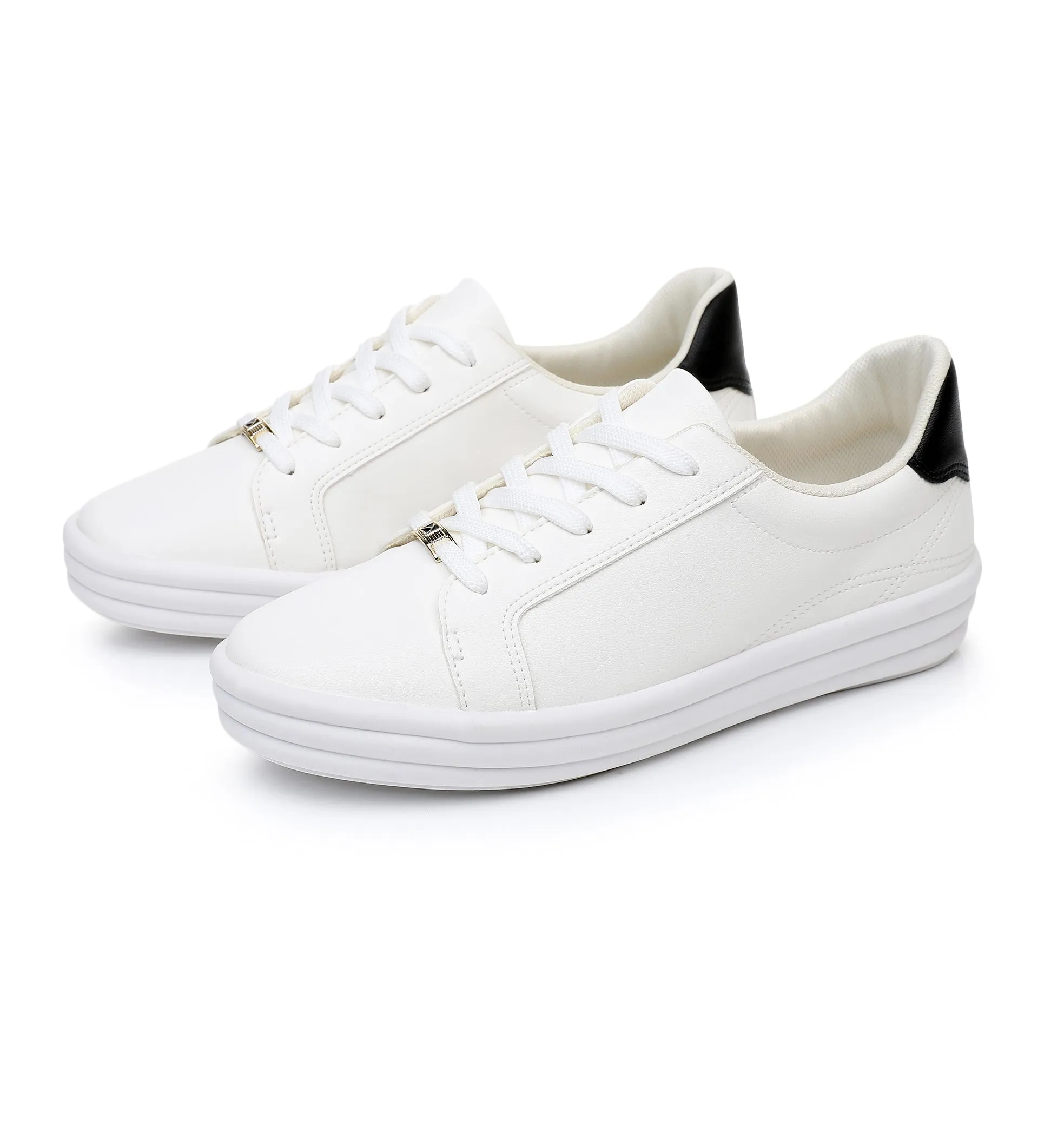 Light-as-Air Tennis Lace-Ups - White & Black (851.003)