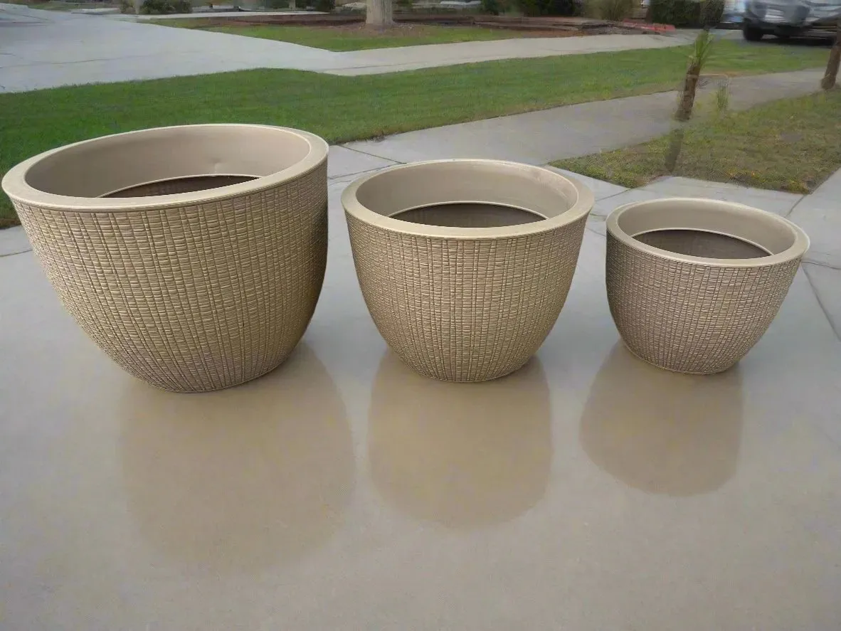 Medium Poly Deco Flower Pot