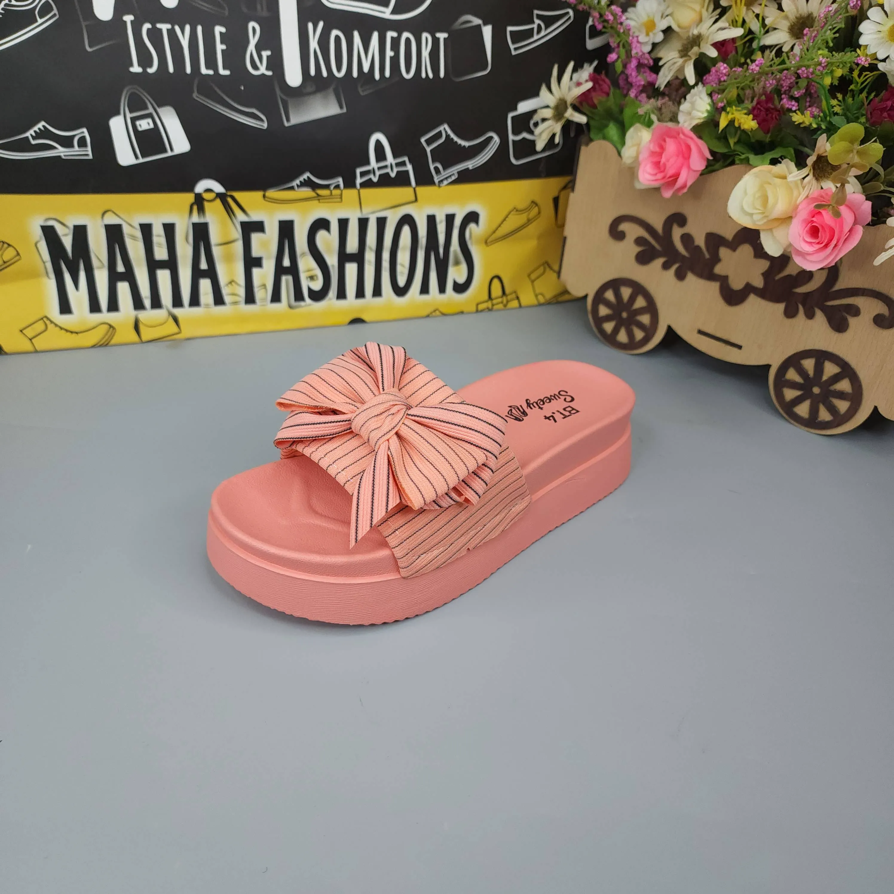 Peach Bow Slides