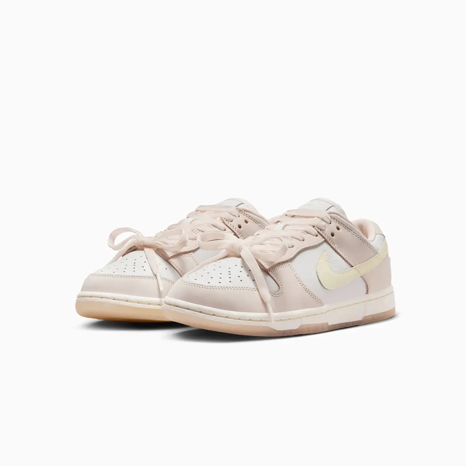 Women's Dunk Low Premium "Light Soft Pink"